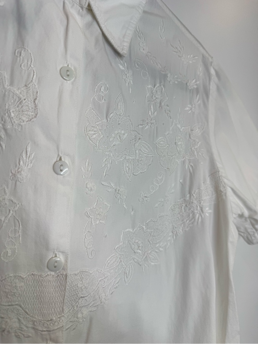 Vintage Nevada White Embroidered Button Up Blouse Cottagecore Coquette Top sz 8 - Picture 6 of 8